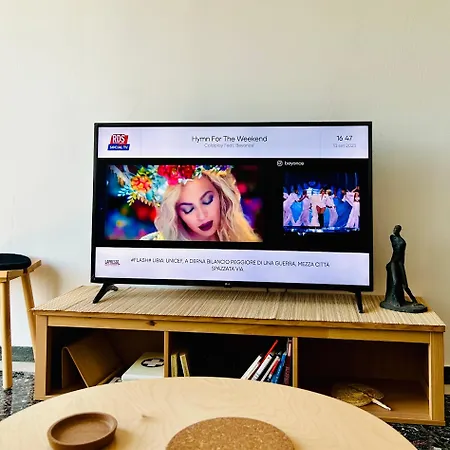 Patriko-bright 3-bedroom Vacation Home, 200m From The Beach. * Retimno