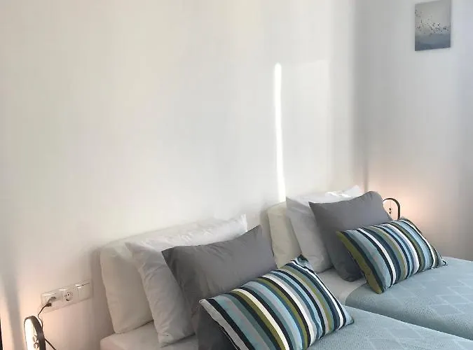 Holiday home Patriko-bright 3-bedroom Vacation Home, 200m From The Beach. *