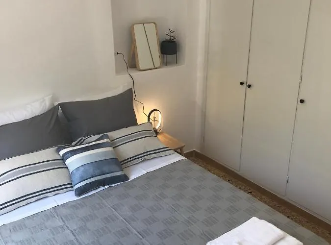 Feriehus Patriko-bright 3-bedroom Vacation Home, 200m From The Beach. *